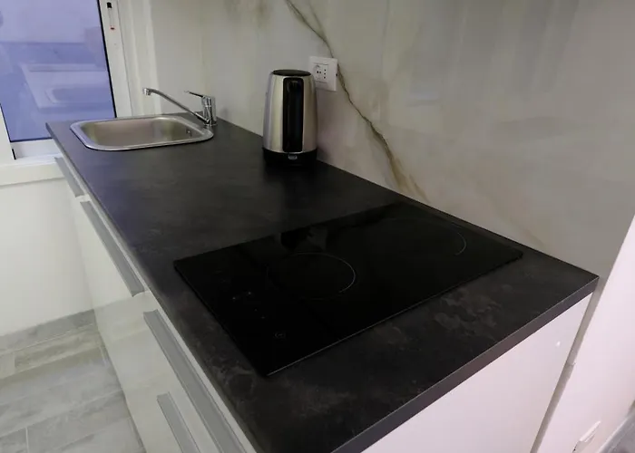 Bilocale In Grattacielo By Portofinovacanze Apartman