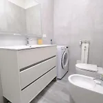 Bilocale In Grattacielo By Portofinovacanze Appartement